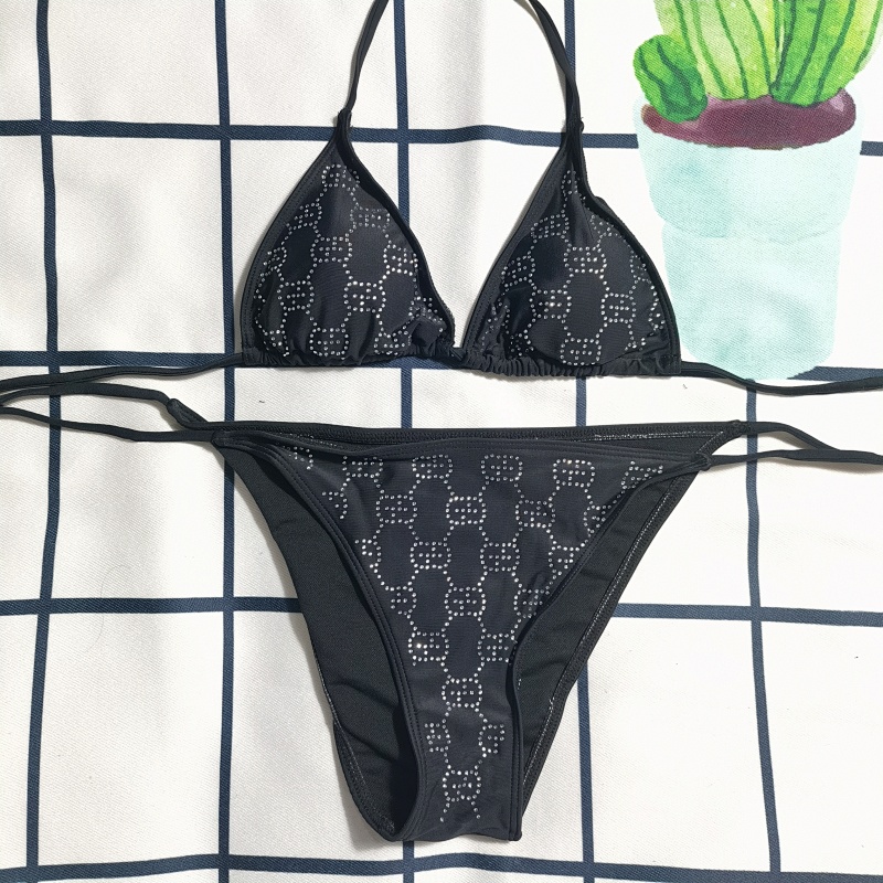 Stylish Women's Bikini Set For Beach Holiday And Swimming Pool_voghion.com
