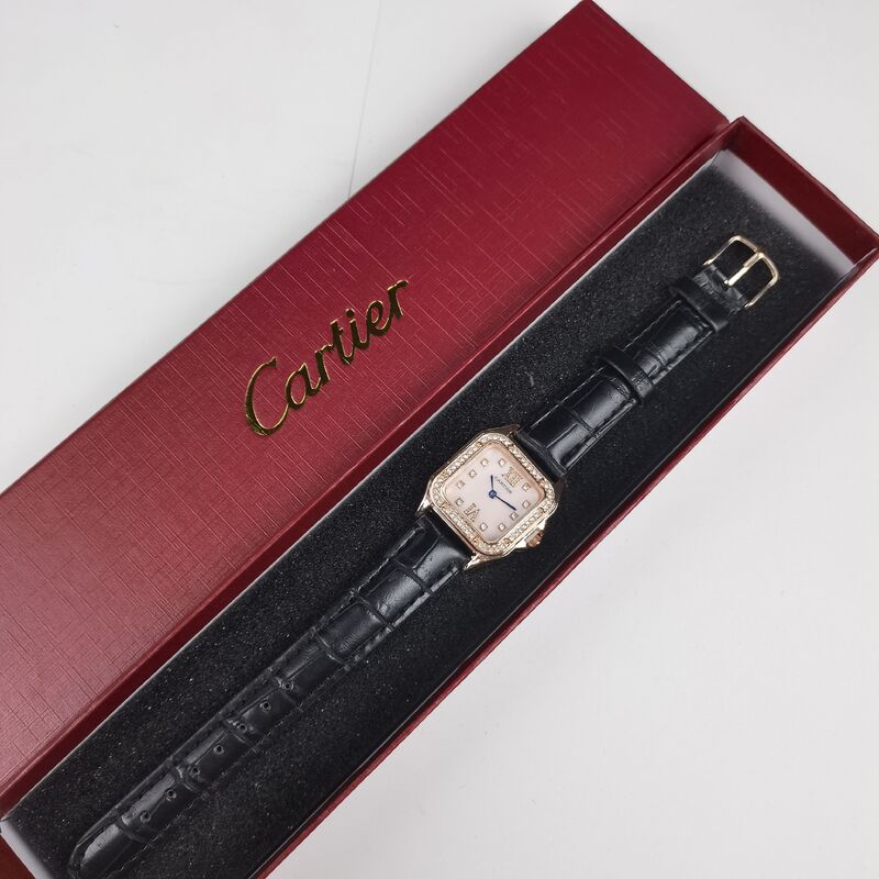 【Inclusief doos】Cartier dameshorloge in Britse retrostijl, lichtgewicht en luxe, designer, casual en veelzijdig horloge met leren band, modieus e